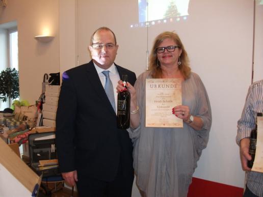 Heidi Schiele-Pröbstle wurde für 25 Jahre Mitgliedschaft geehrt...