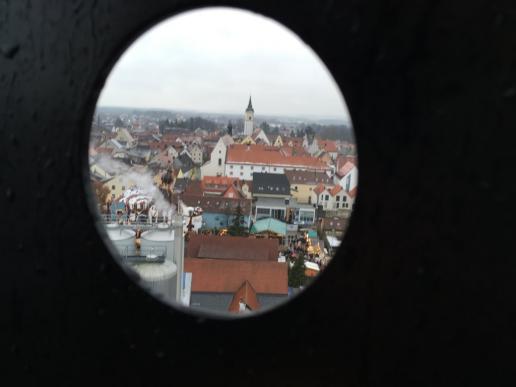 Blick vom Turm auf Weihnachtsmarkt