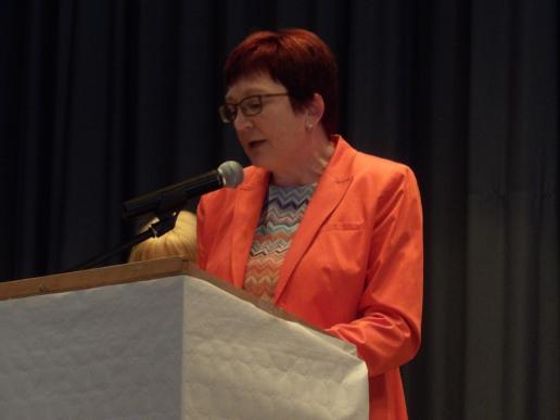 Frau Sabine Krätschmer, Vertreterin des Landrates Neu-Ulm
